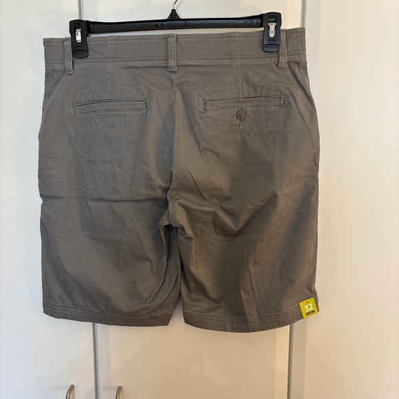Men’s casual Shorts - Picture 5 of 8